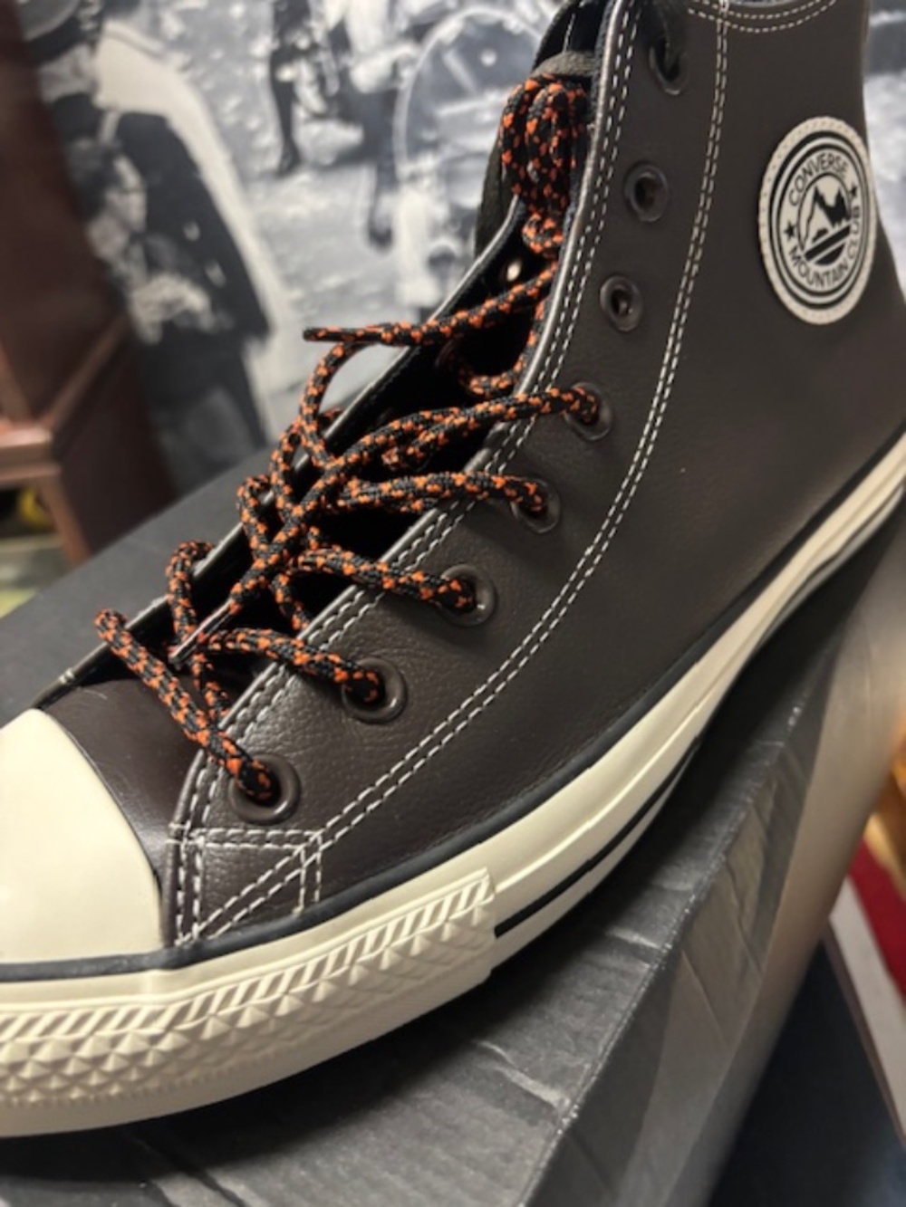 Converse Leather hi-cuts men's sz 12